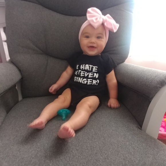 Meet your Posher, Amanda - Picture 4 of 5